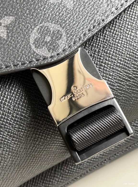Cheap NEW LOUIS MESSENGER VUITTON 0708